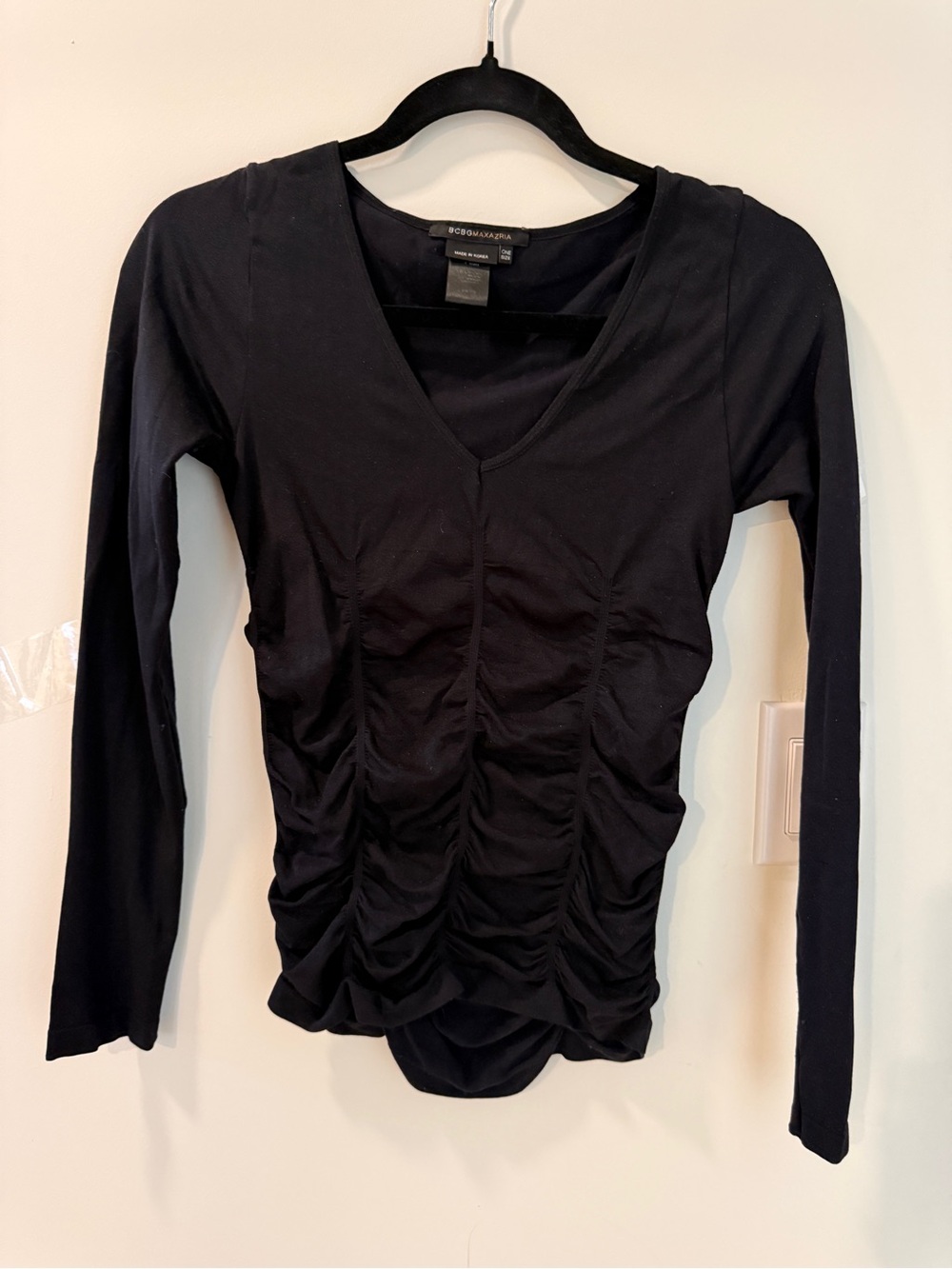 BCBGMaxAzria Black Long-Sleeve Ruched V-Neck Top